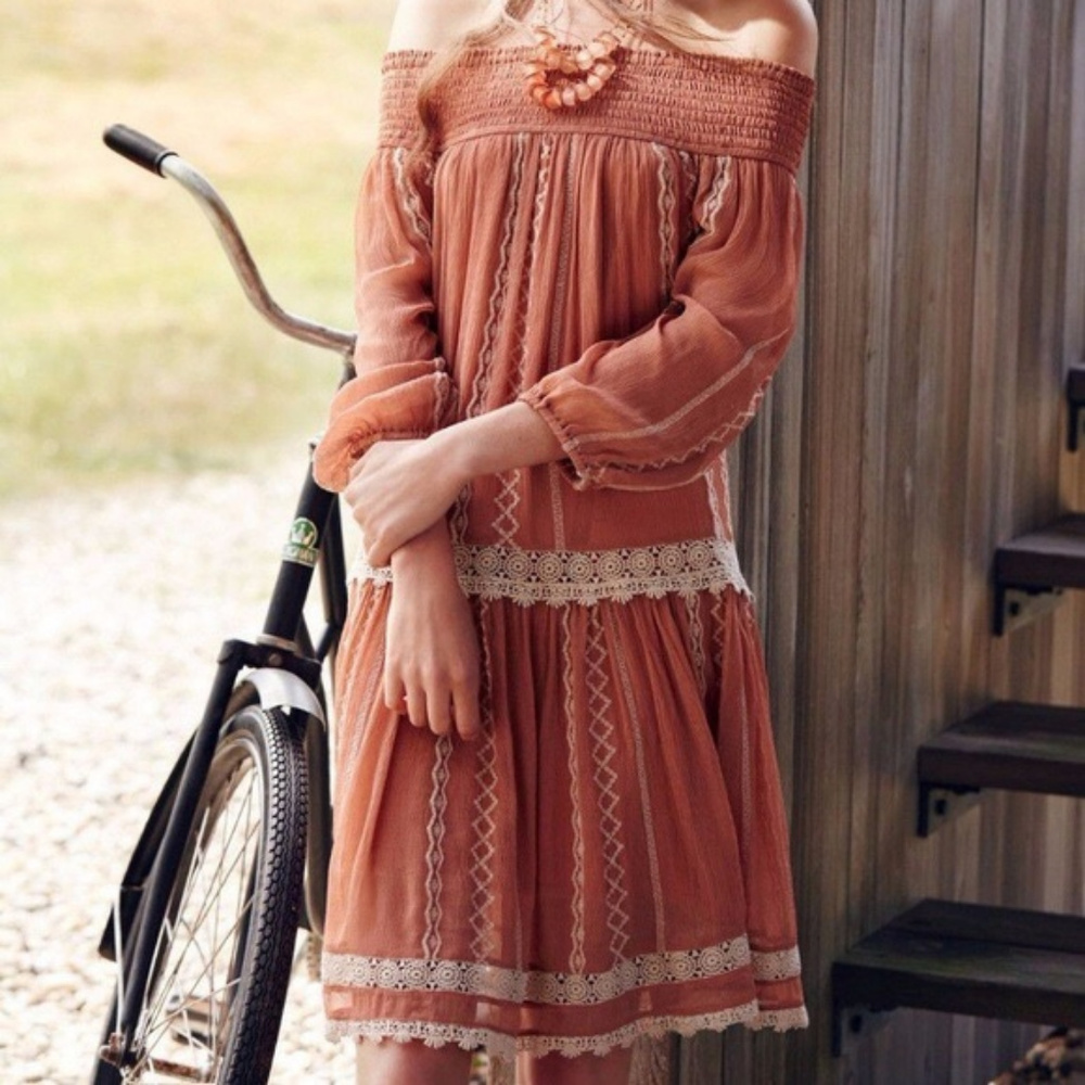 ANTHRO*Floreat Orchard Lace Dress MP $178 PEACH